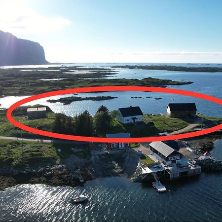 Villa Borgvag - A Unique Seafront Villa In The Heart Of Lofoten Bostad Esterno foto
