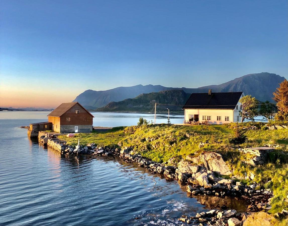 Villa Borgvag - A Unique Seafront Villa In The Heart Of Lofoten Bostad Esterno foto