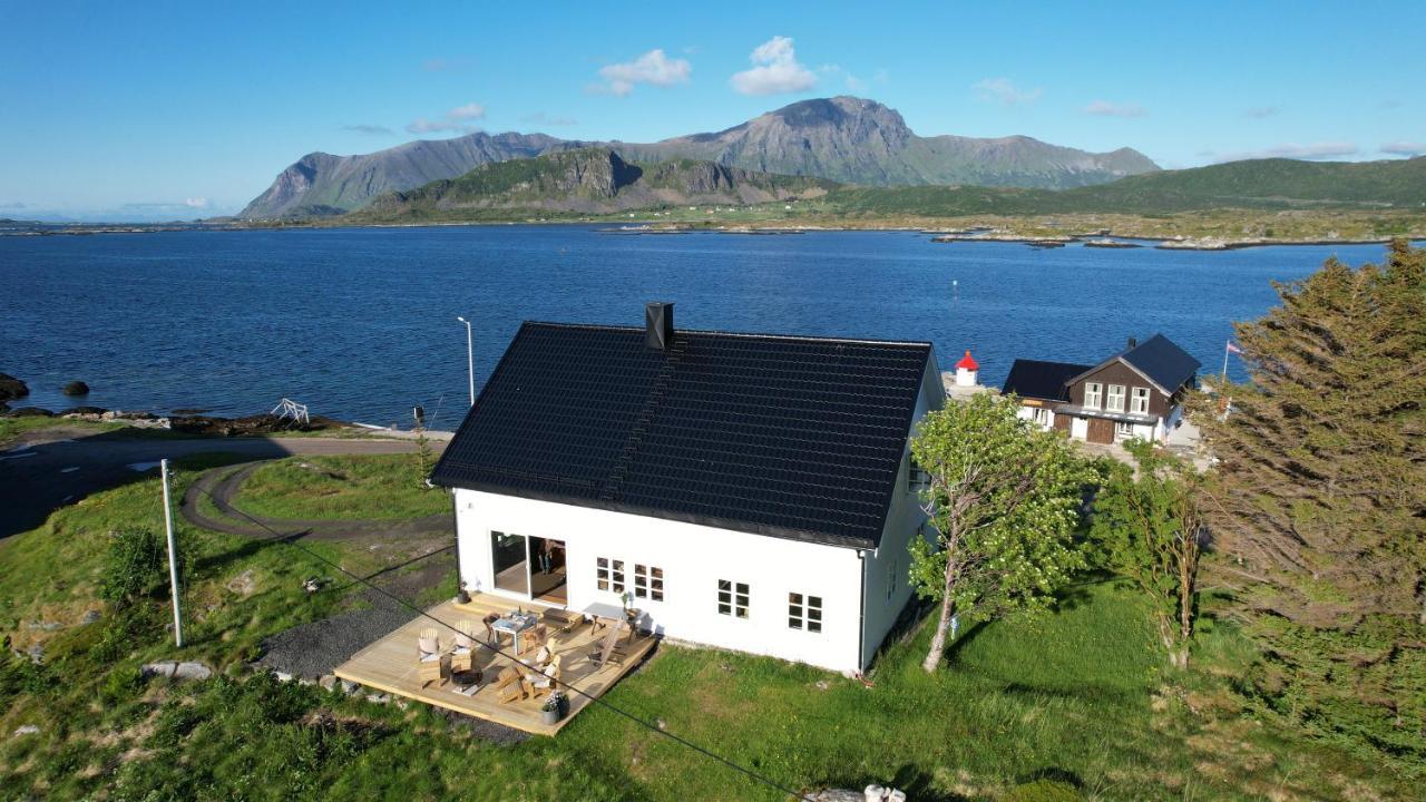 Villa Borgvag - A Unique Seafront Villa In The Heart Of Lofoten Bostad Esterno foto
