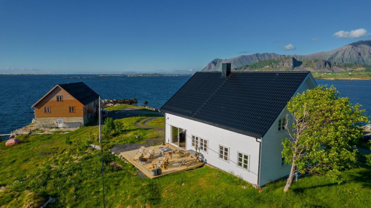 Villa Borgvag - A Unique Seafront Villa In The Heart Of Lofoten Bostad Esterno foto
